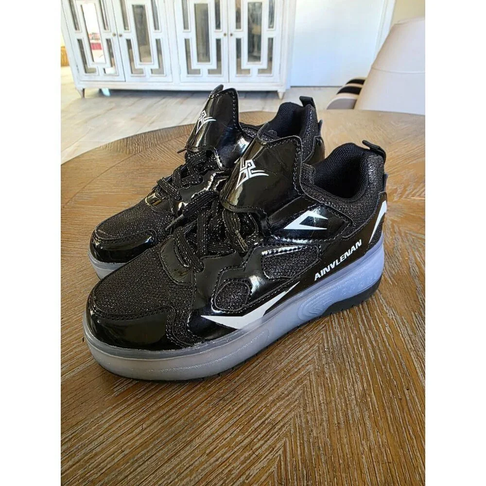 Big Kids Black Ainvlenan Light-Up Roller Sneakers Skates, EU Size 35, US 4.5 B2